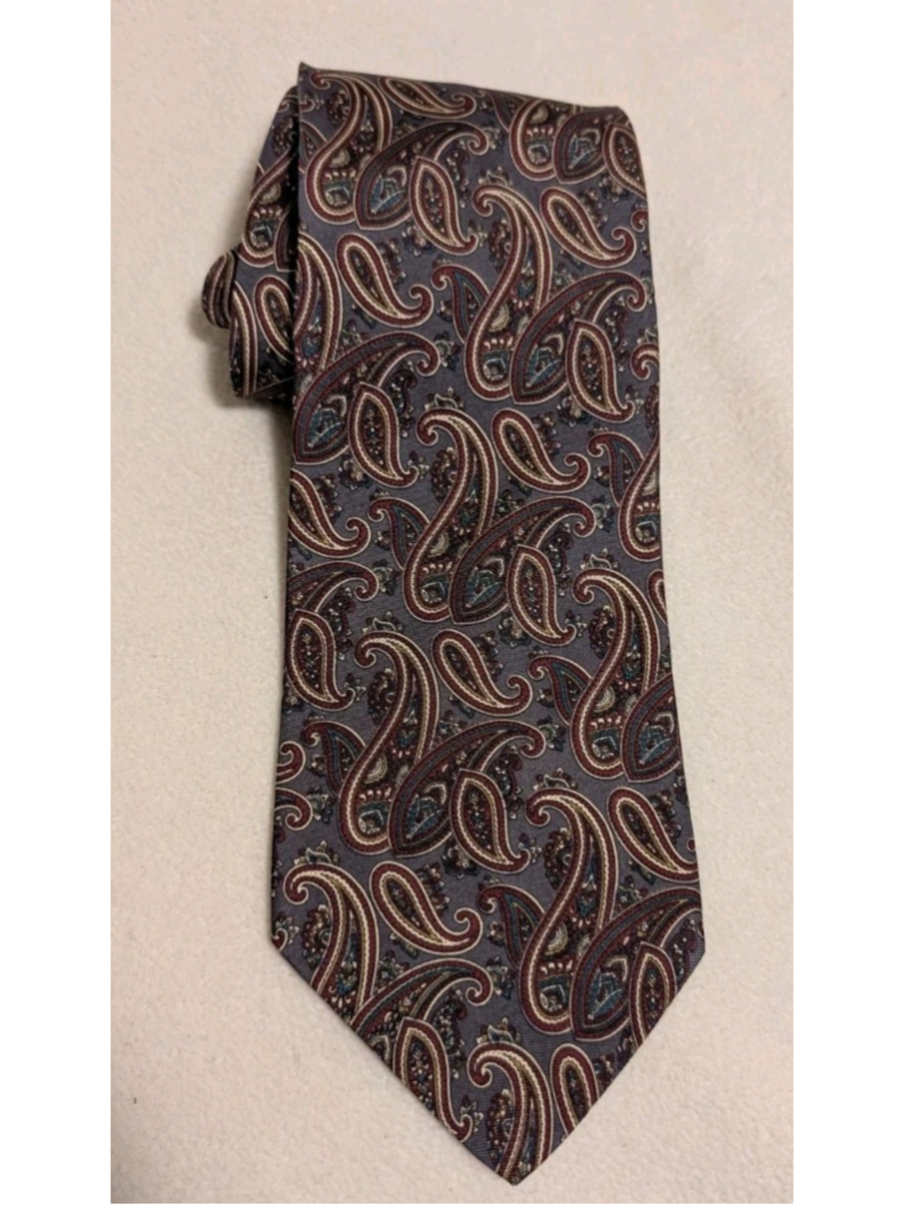 Windsor Collection Paisley Men’s 100% Silk Necktie T08